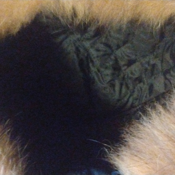 SOLD- Vintage Fur Hat - Picture 4 of 7